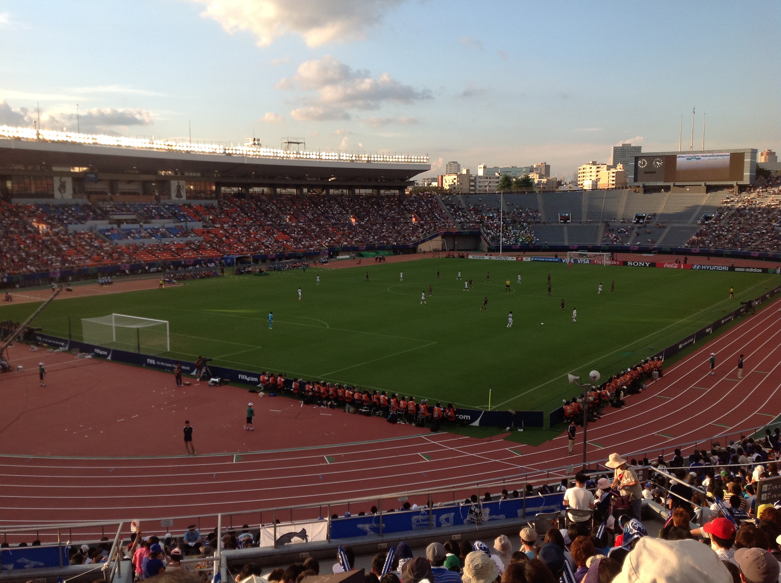 国立競技場７時間耐久 アメでもハレでもフラッグフットボール 東京