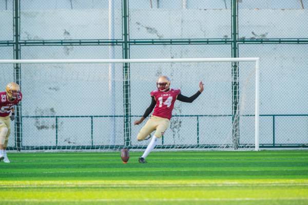 アメリカンフットボールという危険なスポーツ アメでもハレでもフラッグフットボール 東京